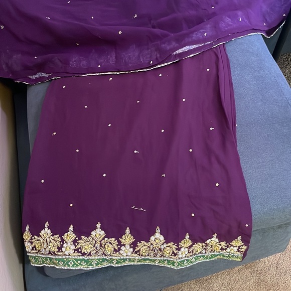 Pakistani Heavy embroidered dress - Picture 7 of 8